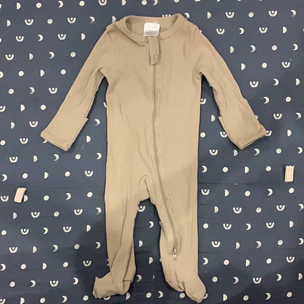 Mebie Baby footed pajamas with 2 way zipper; 3-6m
